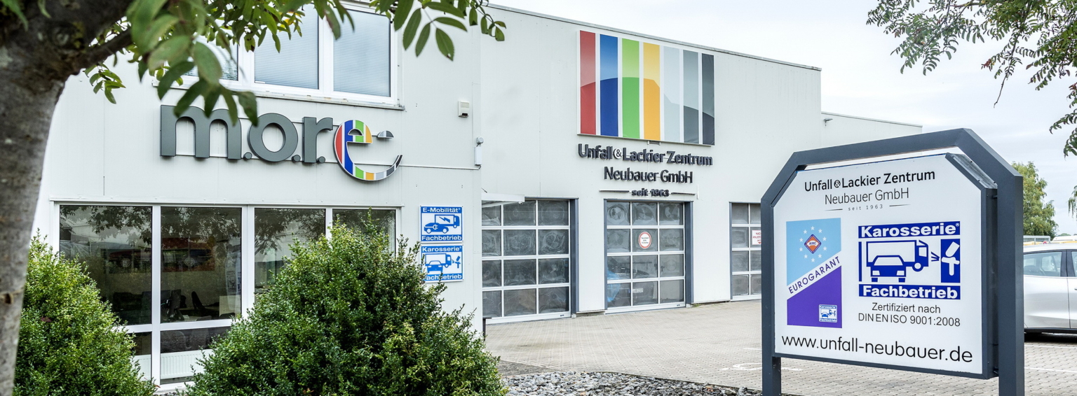 Unfall Lackier Zentrum Neubauer Winsen (Luhe) // Lüneburg